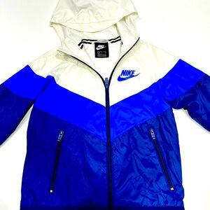 🌟SOLD🌟Nike Windrunner Hooded Jacket